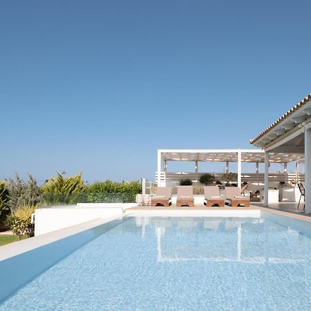 Alba Bianca Villa, Family Retreat With Heated Pool By Thinkvilla Херсониссос Экстерьер фото