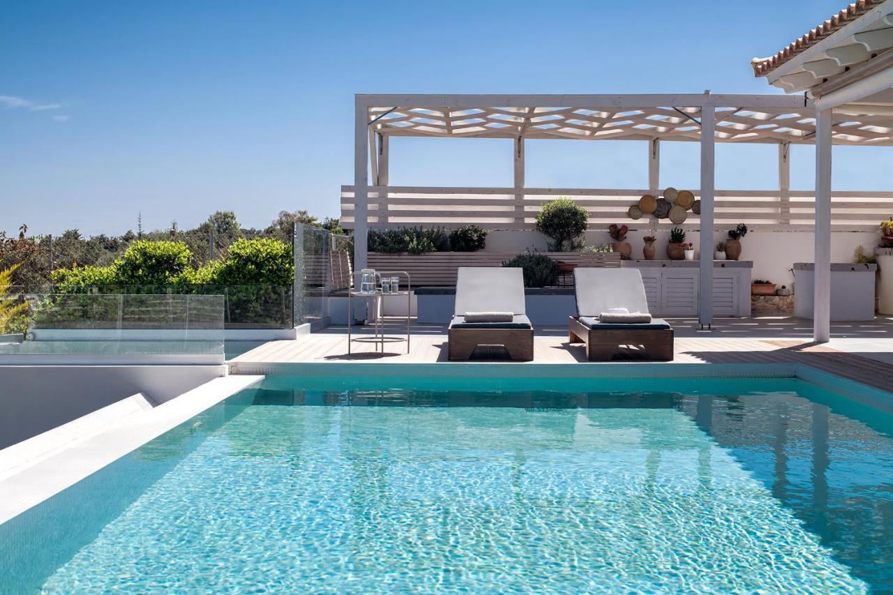Alba Bianca Villa, Family Retreat With Heated Pool By Thinkvilla Херсониссос Экстерьер фото