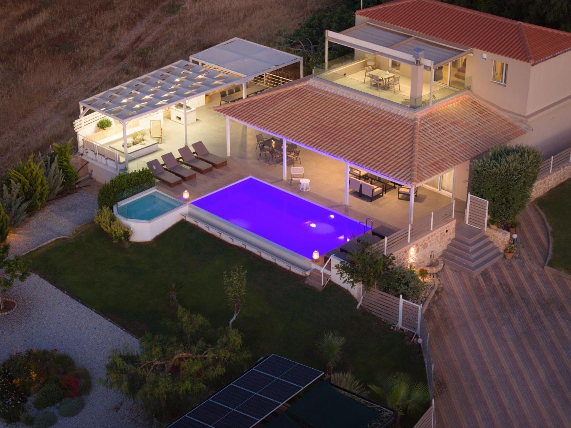 Alba Bianca Villa, Family Retreat With Heated Pool By Thinkvilla Херсониссос Экстерьер фото