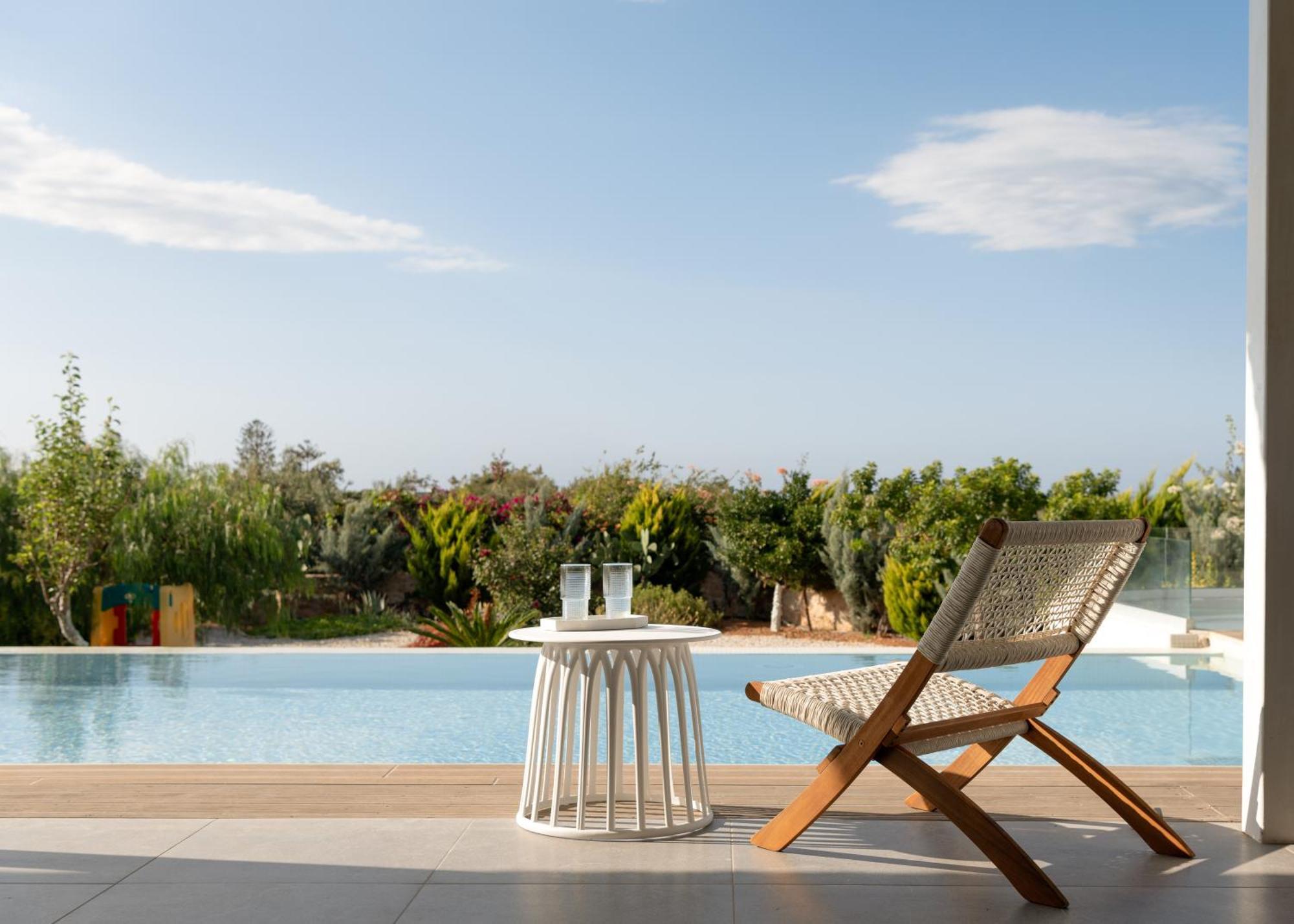 Alba Bianca Villa, Family Retreat With Heated Pool By Thinkvilla Херсониссос Экстерьер фото