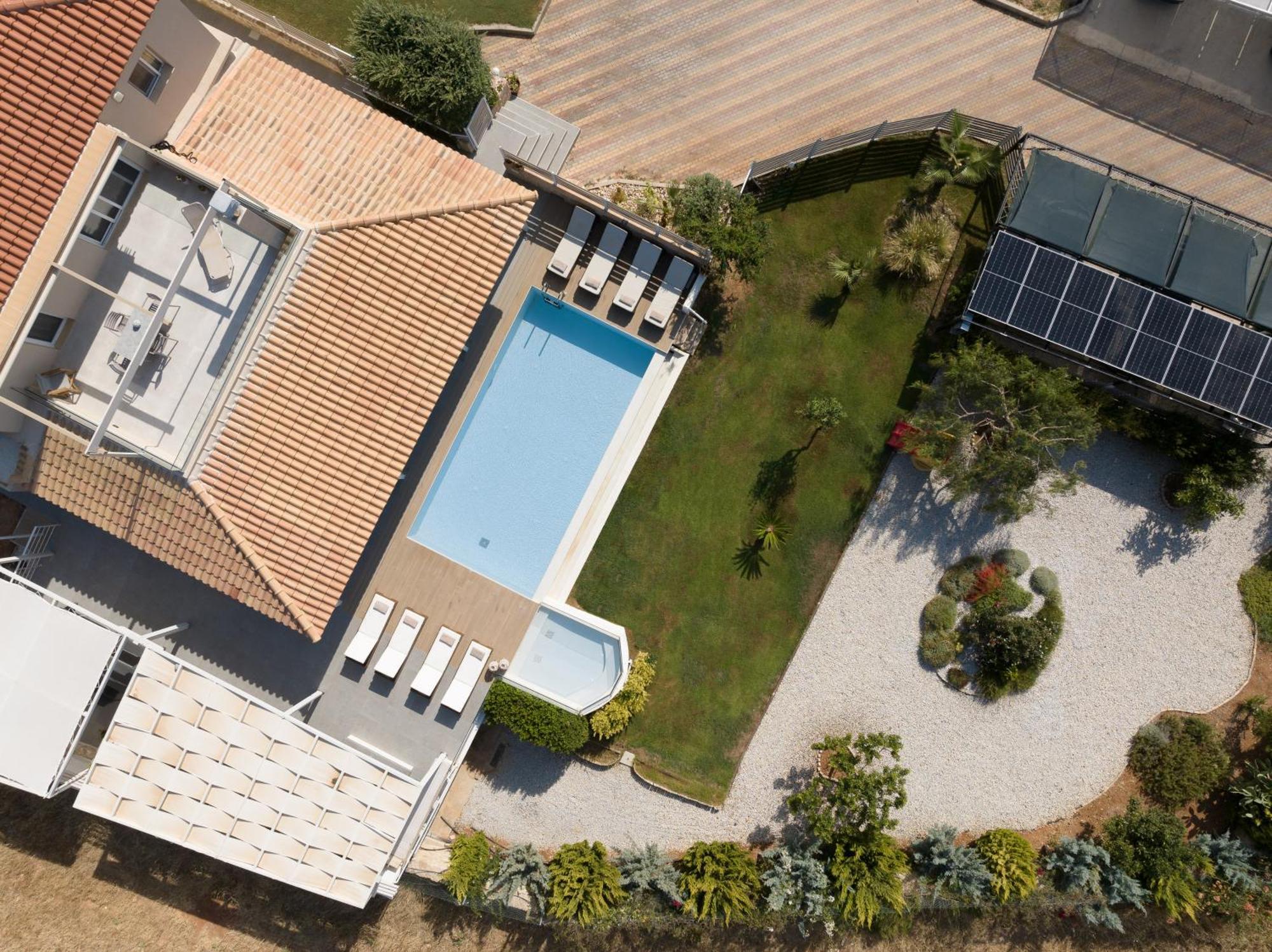 Alba Bianca Villa, Family Retreat With Heated Pool By Thinkvilla Херсониссос Экстерьер фото